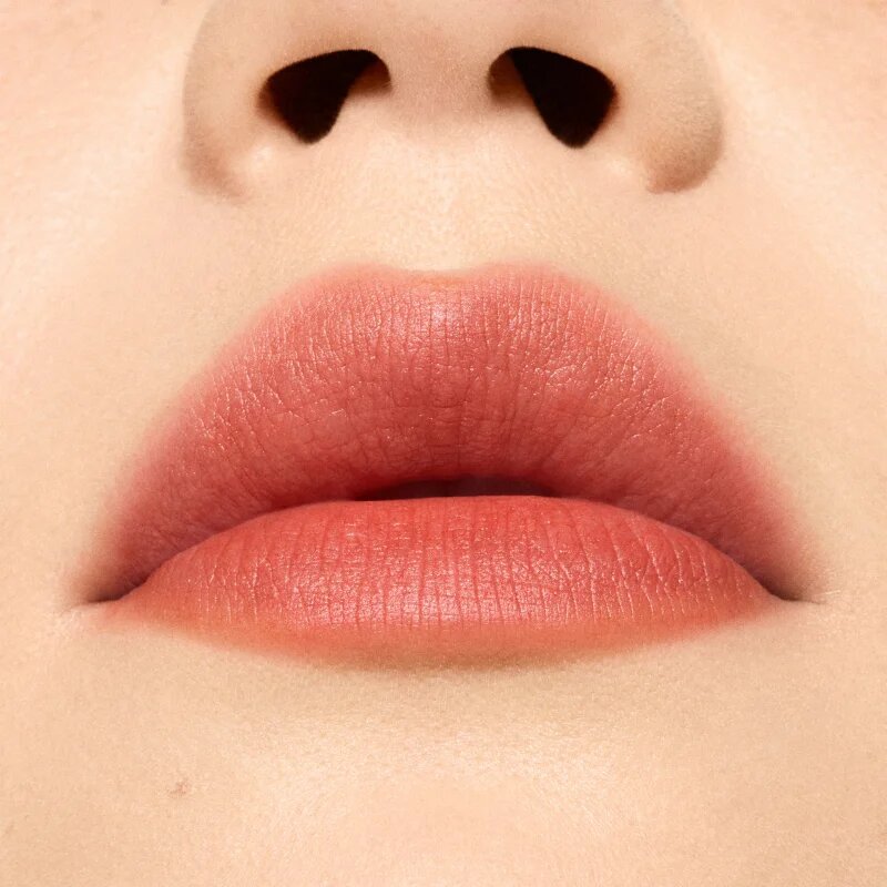 MAC Cosmetics Powder Kiss Hazy Matte mattító rúzs árnyalat Marrakesh-Mere 3.5 g