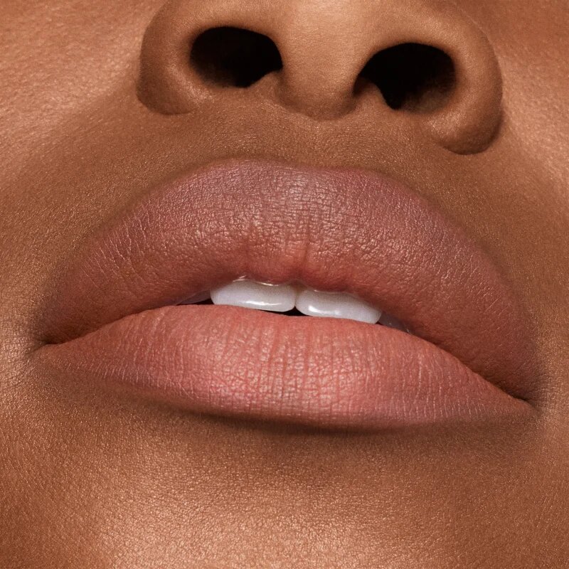 MAC Cosmetics Powder Kiss Hazy Matte mattító rúzs árnyalat Teddy 3.5 g