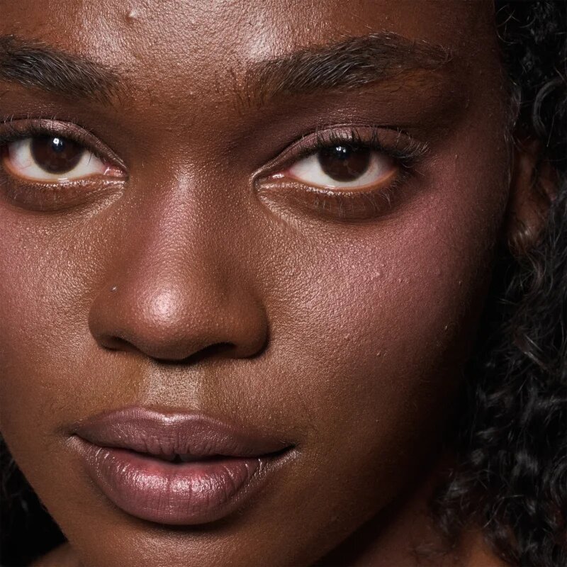 MAC Cosmetics Skinfinish Colourstruck arcpirosító árnyalat Honeylove 4.5 g