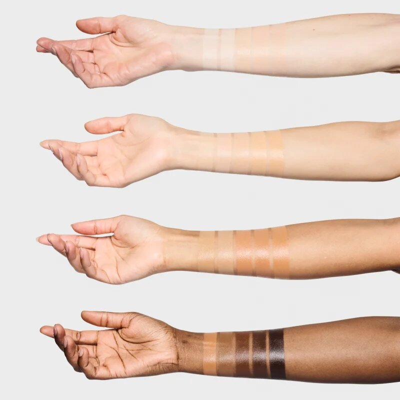 MAC Cosmetics Studio Radiance Skin Tint Stick alapozó ceruzában árnyalat Light Medium 1 8 g