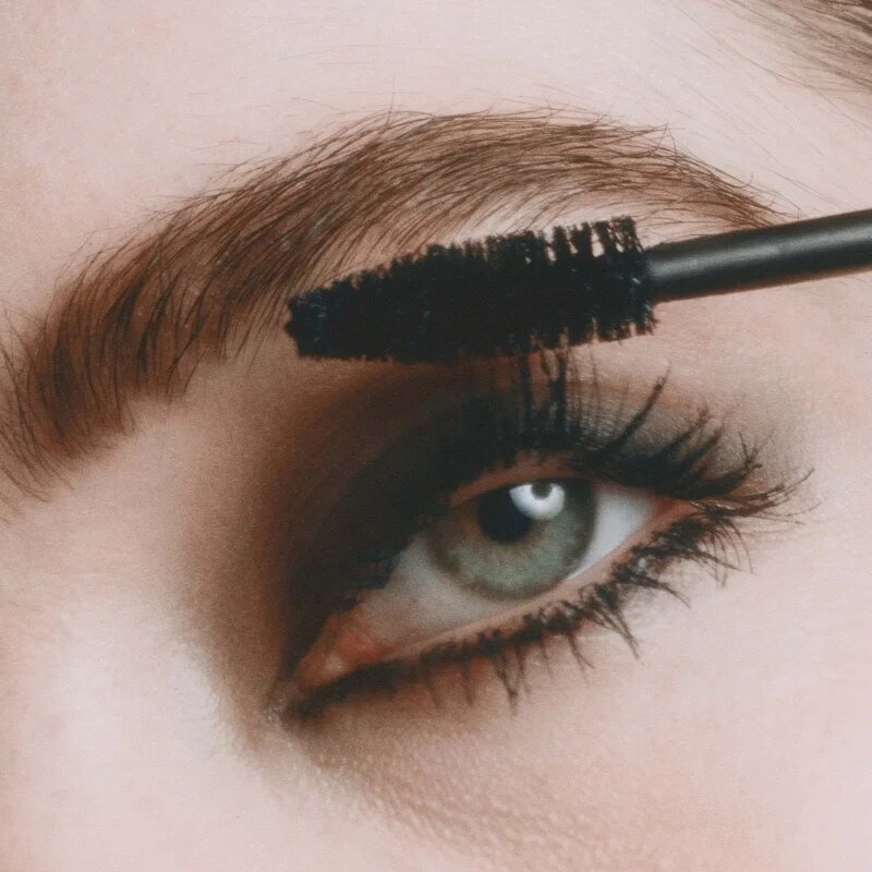 Mádara MÁDARA Come Closer erősítő szempillaspirál 6 ml
