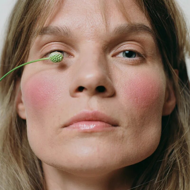Mádara MÁDARA Magnetic Blush púderes arcpír árnyalat Cold Cheeks 6 g