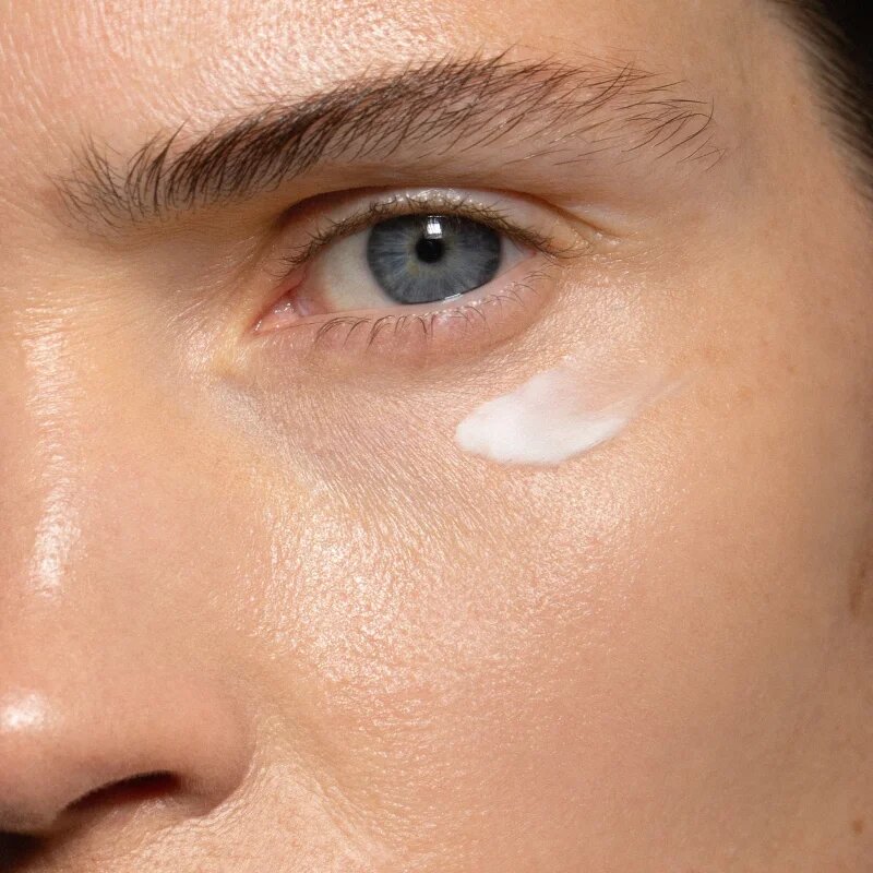 Mádara MÁDARA Retinol Alternative hidratáló szemkörnyékápoló krém a ráncok és a sötét karikák ellen 15 ml