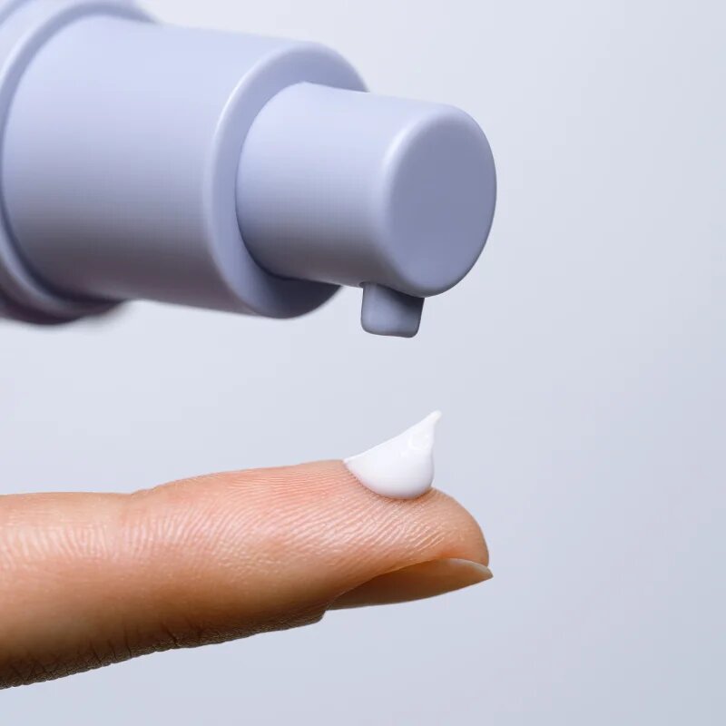 Mádara MÁDARA Retinol Alternative hidratáló szemkörnyékápoló krém a ráncok és a sötét karikák ellen 15 ml