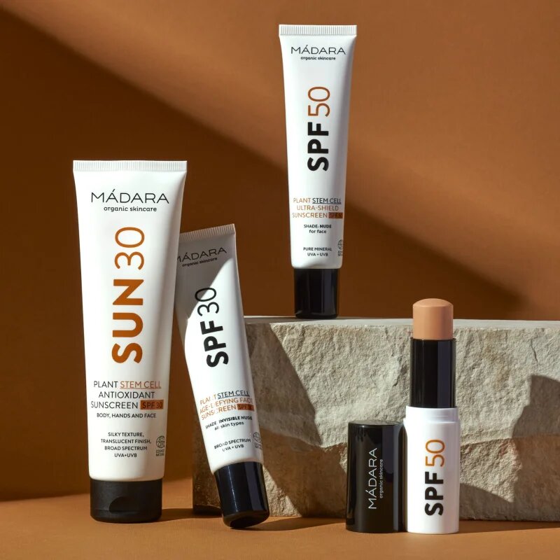 Mádara MÁDARA SPF30 Age-Defying védő és tonizáló folyadék arcra 40 ml