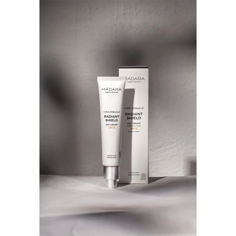 Mádara MÁDARA Time Miracle Radiant Shield világosító védő krém SPF 15 40 ml