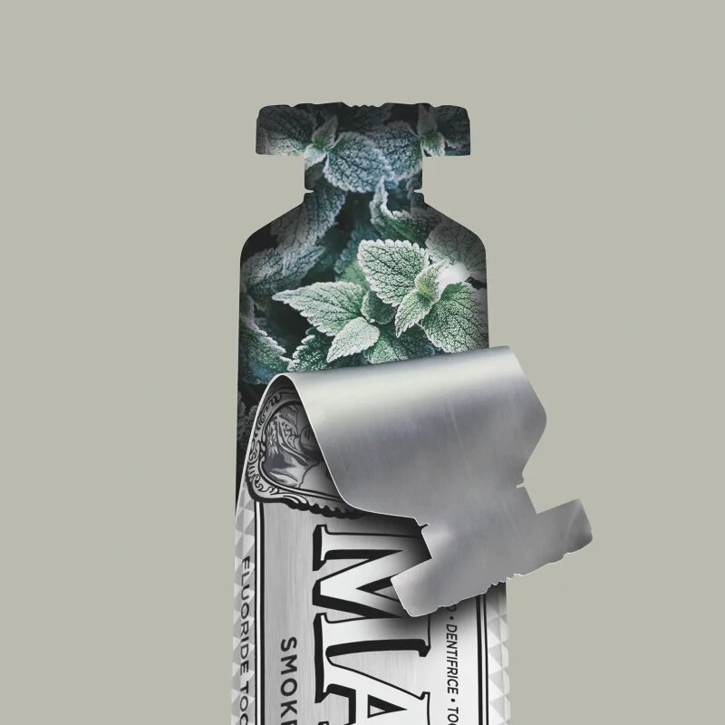 Marvis Whitening Smokers Mint fehérítő fogkrém dohányzóknak íz Mint 85 ml
