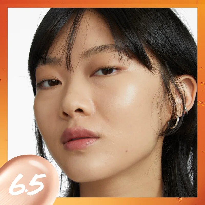MAYBELLINE NEW YORK SuperStay Vitamin C Skin Tint szérum egységesíti a bőrszín tónusait árnyalat 6.5 30 ml