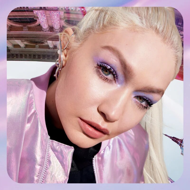 MAYBELLINE NEW YORK The Falsies Surreal dúsító és hosszabbító szempillaspirál 10 ml