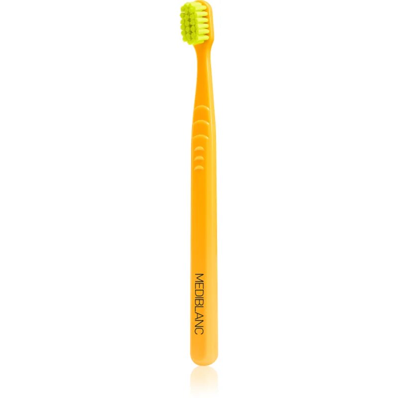 MEDIBLANC KIDS & JUNIOR Ultra Soft fogkefe gyermekeknek ultra gyenge Orange Pink 2 db