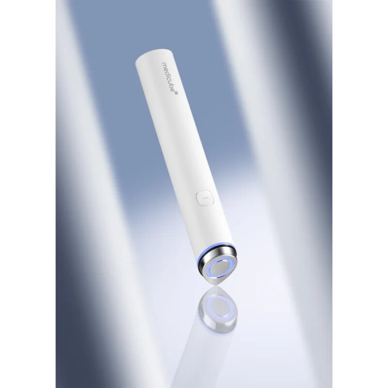 Medicube Age-R Booster Pro Mini multifunkciós eszköz az élénk és kisimított arcbőrért szín White 75 g