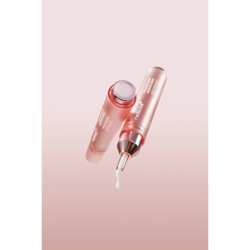 Medicube Collagen Glow Booster Serum aktív kollagén szérum a ráncok csökkentésére 15 ml
