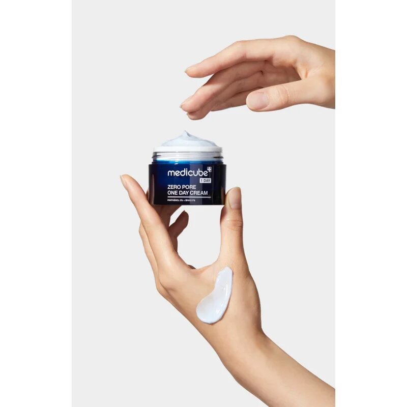 Medicube Zero Pore One Day Cream könnyű hidratáló krém a pórusok összehúzására 50 ml