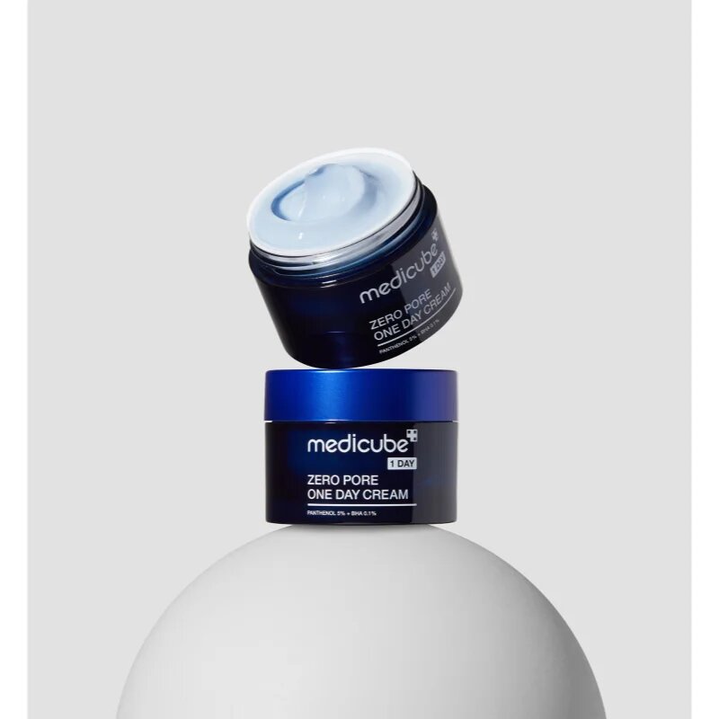 Medicube Zero Pore One Day Cream könnyű hidratáló krém a pórusok összehúzására 50 ml