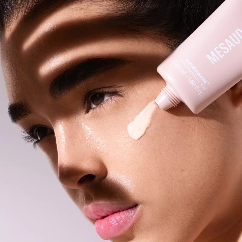 Mesauda Hydraware Hydrating Fluid SPF 50 gyengéd hidratáló fluid SPF 50 50 ml