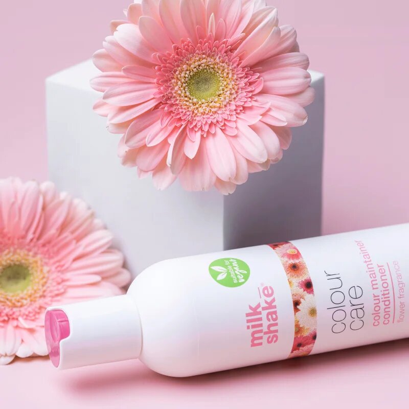 milk_shake® Colour Care Flower Fragrance hidratáló kondicionáló a szín védelméért 300 ml