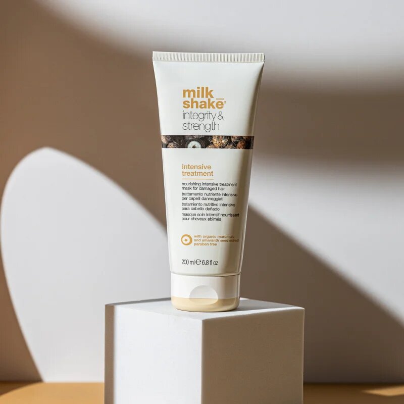 milk_shake® Integrity & Strength Intensive Treatment intenzív maszk a károsult hajra 200 ml