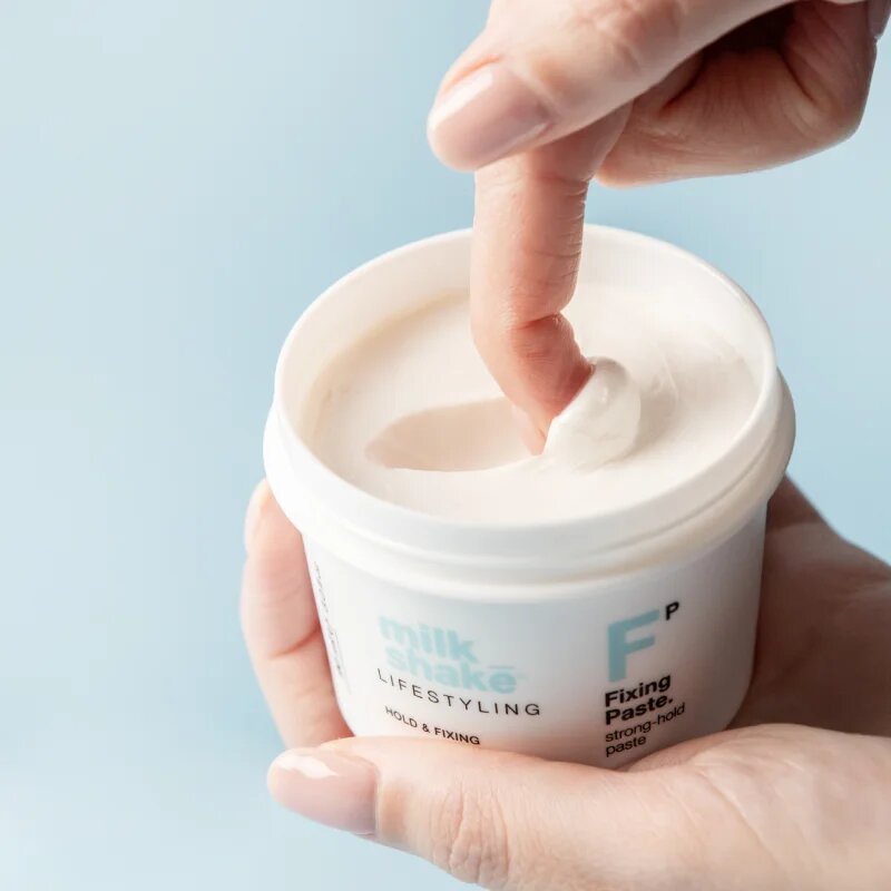 milk_shake® Lifestyling Fixing Paste formázó készítmény a formáért és a fixálásért 90 ml