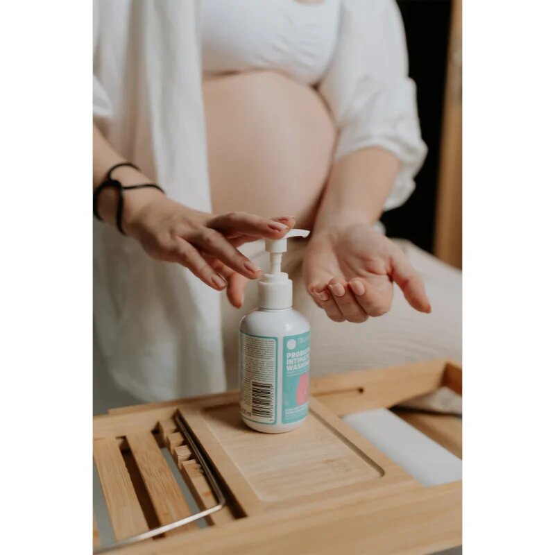 MomCare by Lina Probiotic Intimate Washing Gel probiotikus mosakodógél 200 ml