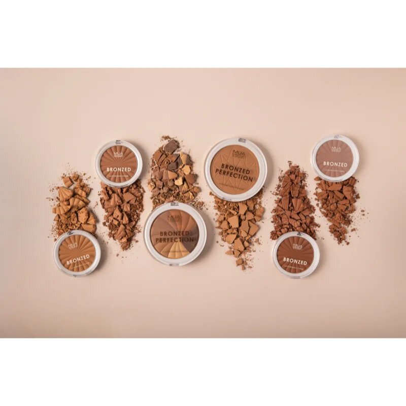 MUA Makeup Academy Bronzed bronzosító púder árnyalat 110 8.5 g