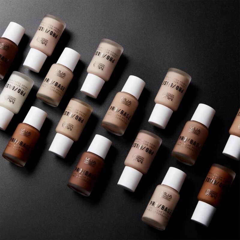 MUA Makeup Academy PRO/BASE tartós matt alapozó árnyalat #110 30 ml