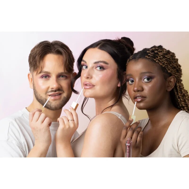 MUA Makeup Academy Virtual Glow tápláló ajakfény a csillogó fényért árnyalat Cyber 6.5 ml