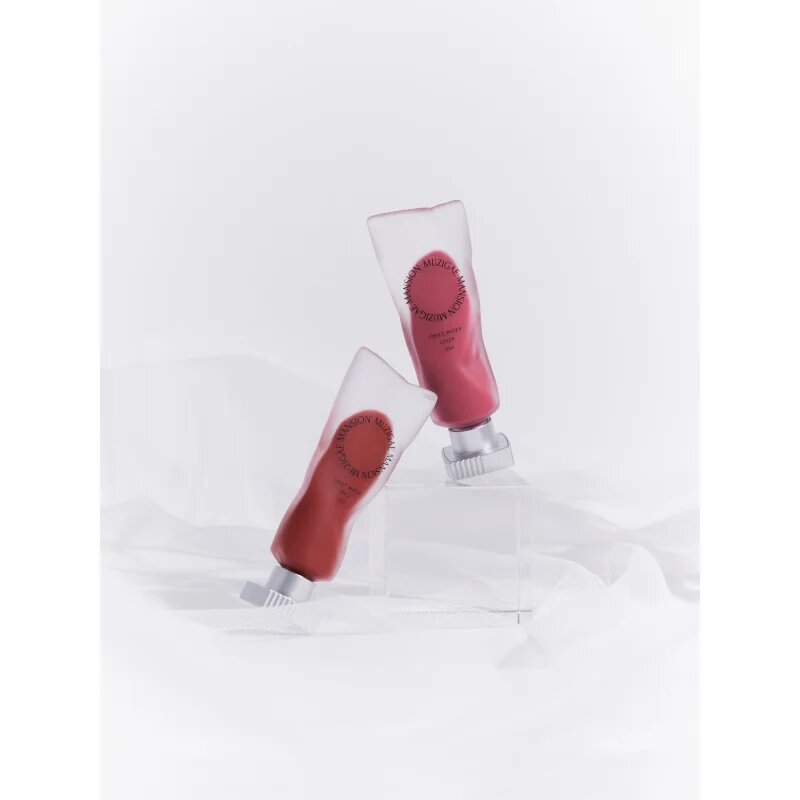 MUZIGAE MANSION Objet Water hidratáló folyékony matt rúzs árnyalat 004 Celeb 5.8 ml