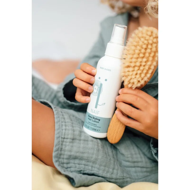 Naif Baby & Kids Hair Lotion öblítés nem igénylő tápláló kondicionáló a könnyű kifésülésért 150 ml