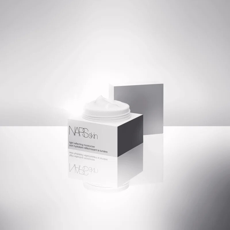 Nars Skin Light Reflecting Moisturizer hidratáló és élénkítő arckrém 50 ml