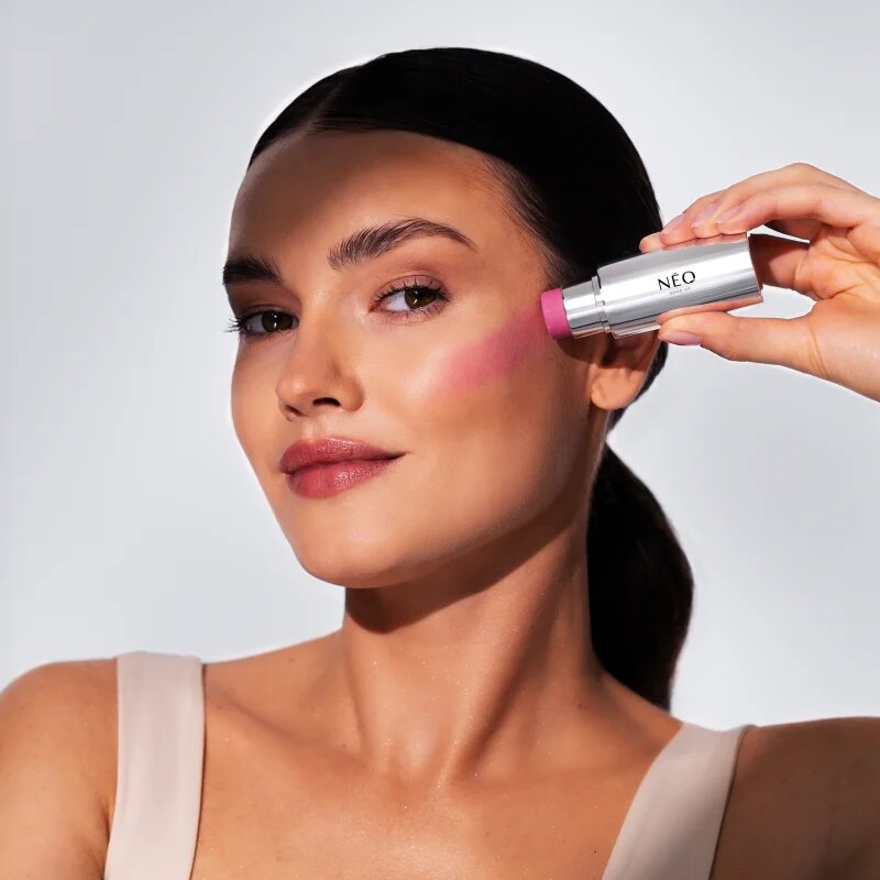 NEO MAKE UP Intense Serum Blush Stick krémes arcpirosító stift árnyalat 03 Light Pink 7 g