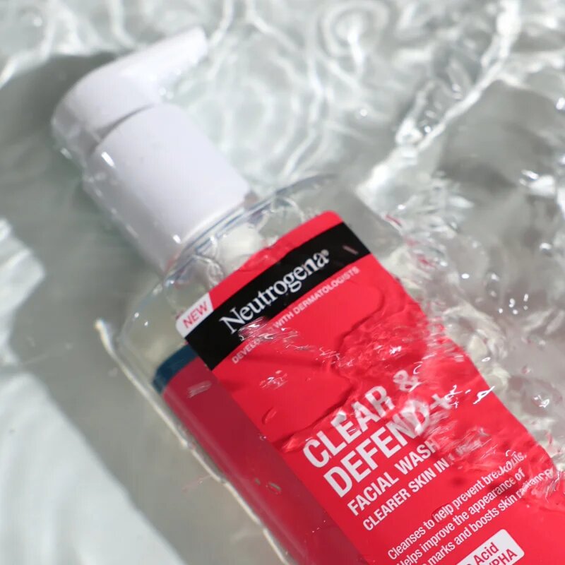 Neutrogena Clear & Defend+ tisztító gél pattanások ellen 200 ml