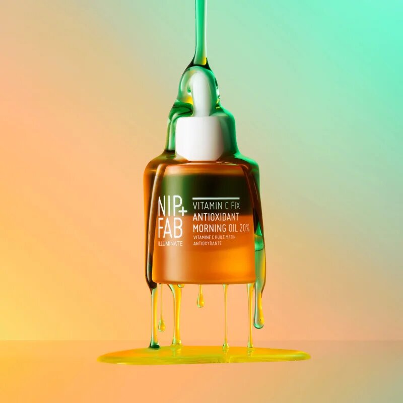 NIP+FAB Vitamin C Fix 20 % arcolaj antioxidáns hatású C-vitaminnal 30 ml