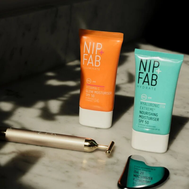 NIP+FAB Vitamin C Fix Glow Moisturiser élénkítő arckrém SPF 50 50 ml
