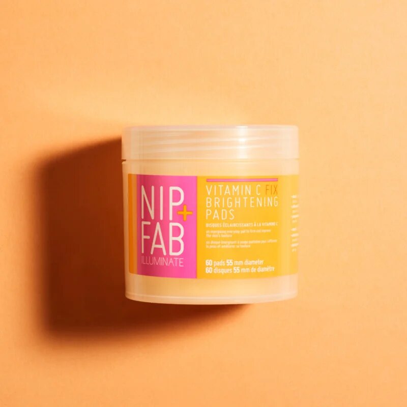 NIP+FAB Vitamin C Fix tisztító vattakorong az élénk bőrért 60 db
