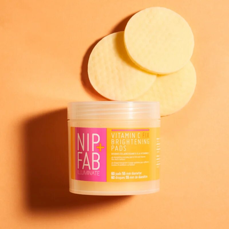 NIP+FAB Vitamin C Fix tisztító vattakorong az élénk bőrért 60 db
