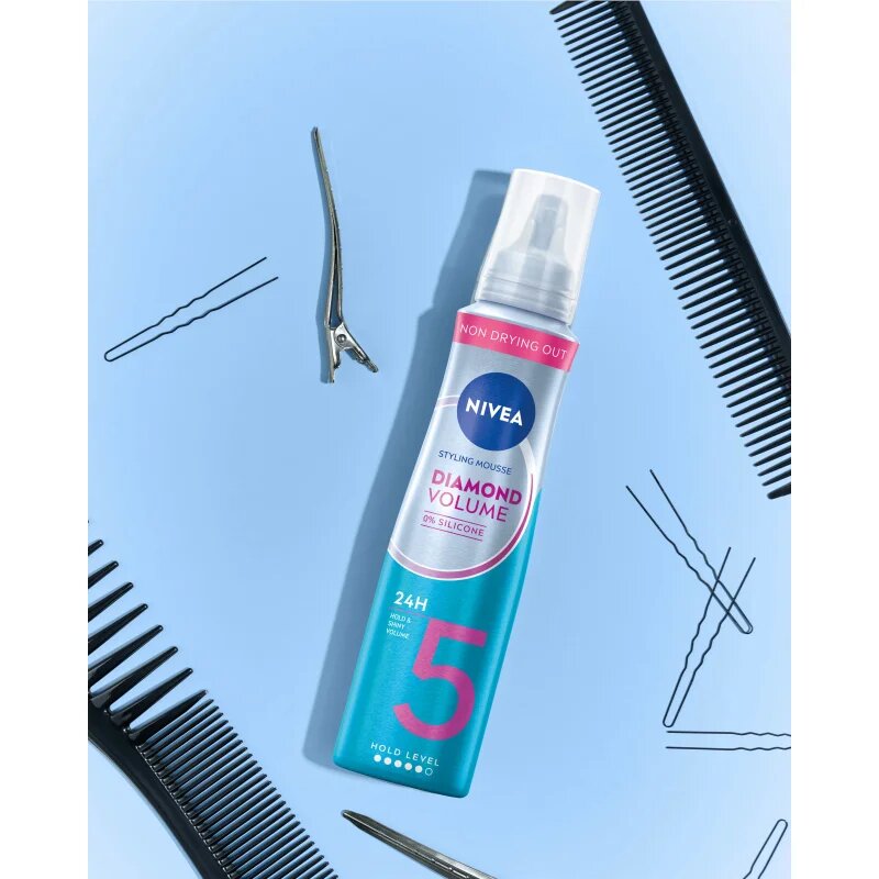 Nivea Diamond Volume fixáló hab dús és fényes hajért 150 ml