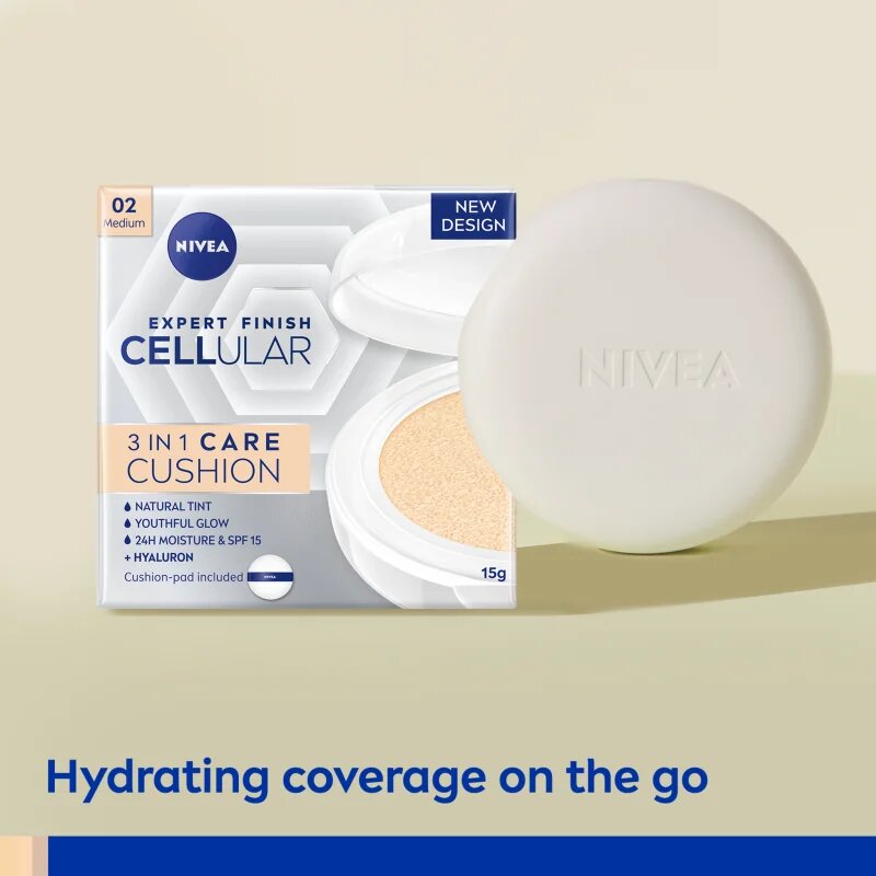 Nivea Hyaluron Cellular Filler Cushion alapozó sminkszivaccsal 3 az 1-ben árnyalat 02 Medium 15 g