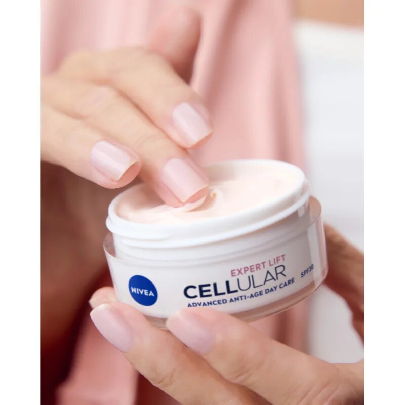 Nivea Hyaluron Cellular Filler feltöltő nappali krém SPF 30 50 ml