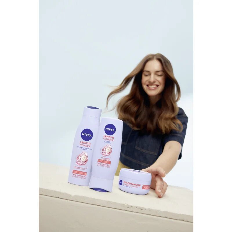 Nivea Length Wonder erősítő sampon a töredezett hajvégekre 400 ml