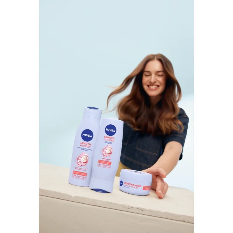 Nivea Length Wonder megújító és erősítő maszk hajra 200 ml