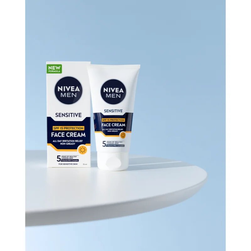 Nivea MEN Sensitive védőkrém uraknak SPF 15 75 ml