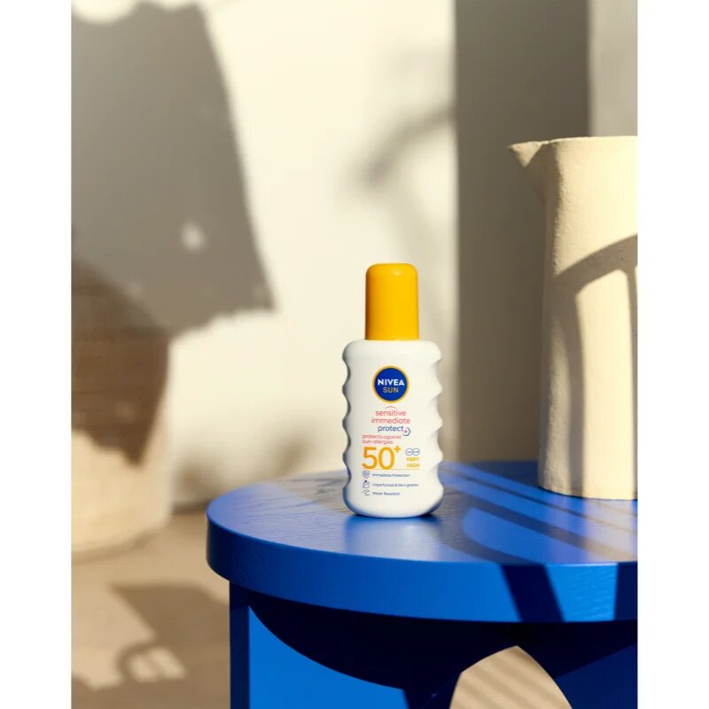 Nivea SUN Sensitive Immediate napvédő spray SPF 50+ 200 ml