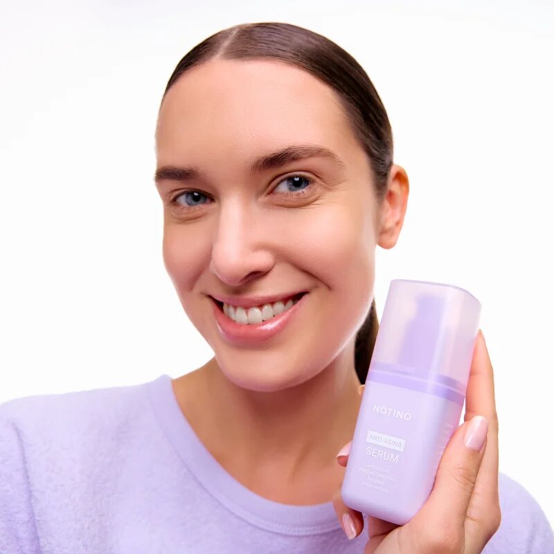 Notino Anti-Aging Serum with Retinol Peptides Ceramides Squalane & Niacinamide ránctalanító szérum retinollal 30 ml
