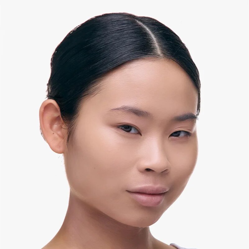 Notino Glow Foundation With SPF 50 & Plant Extracts élénkítő make-up SPF 50 02 Light Warm 30 ml