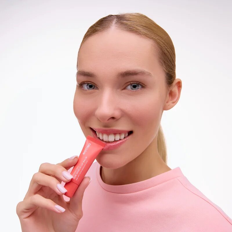 Notino Hydrating Sun Shield Lip Balm ajakvédő balzsam hidratáló hatással SPF 30 10 ml