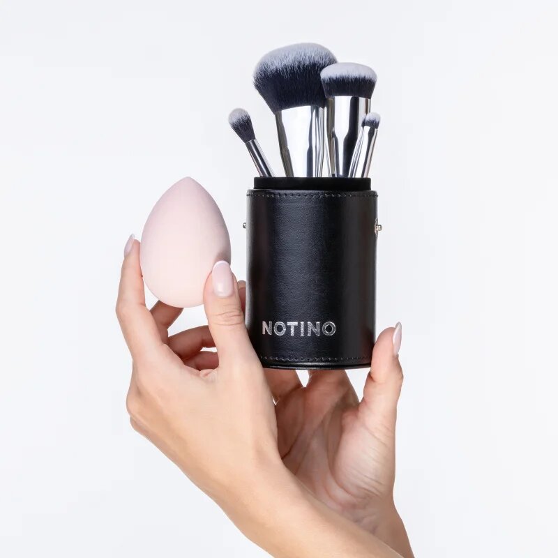 Notino Makeup Brushes Essential Professional Make-Up Brushes & Sponge Set smink egyet szett 5 db