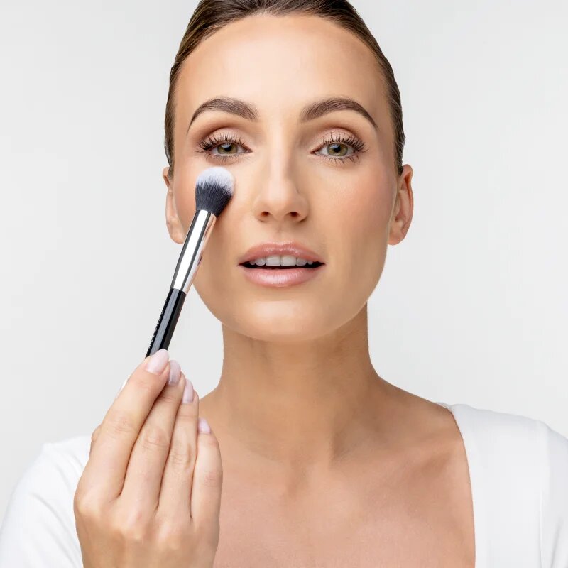Notino Makeup Brushes Professional Domed Contour Make-Up Brush 142 kontúrozó ecset 1 db
