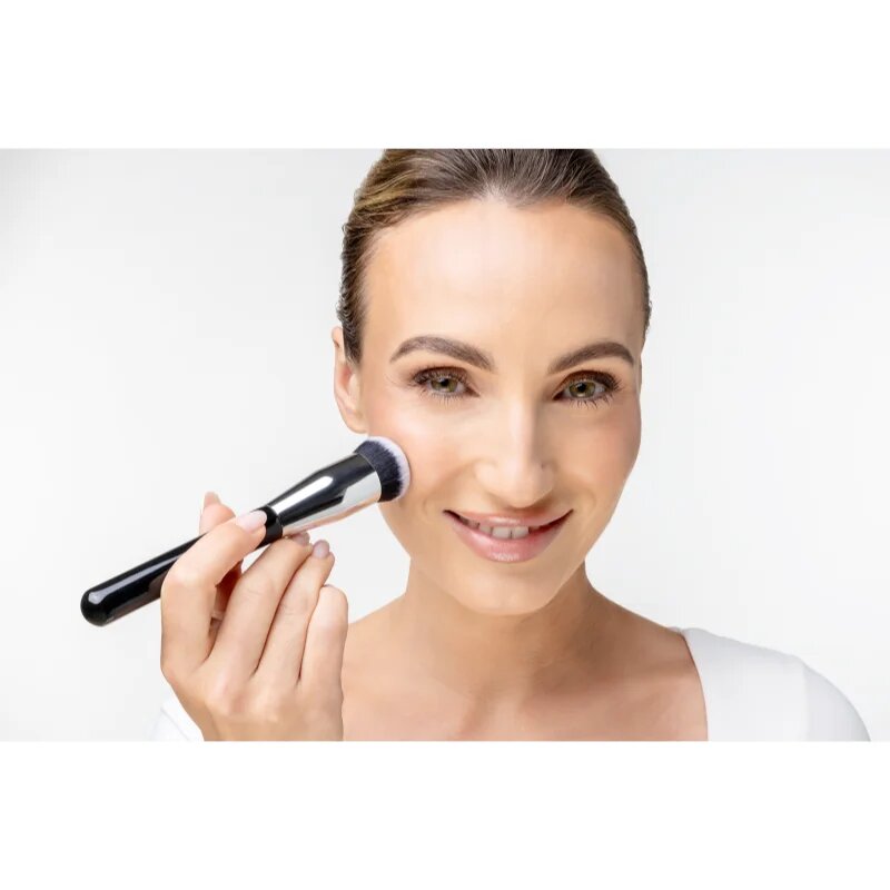 Notino Makeup Brushes Professional Domed Foundation Make-Up Brush 123 make – up ecset 1 db