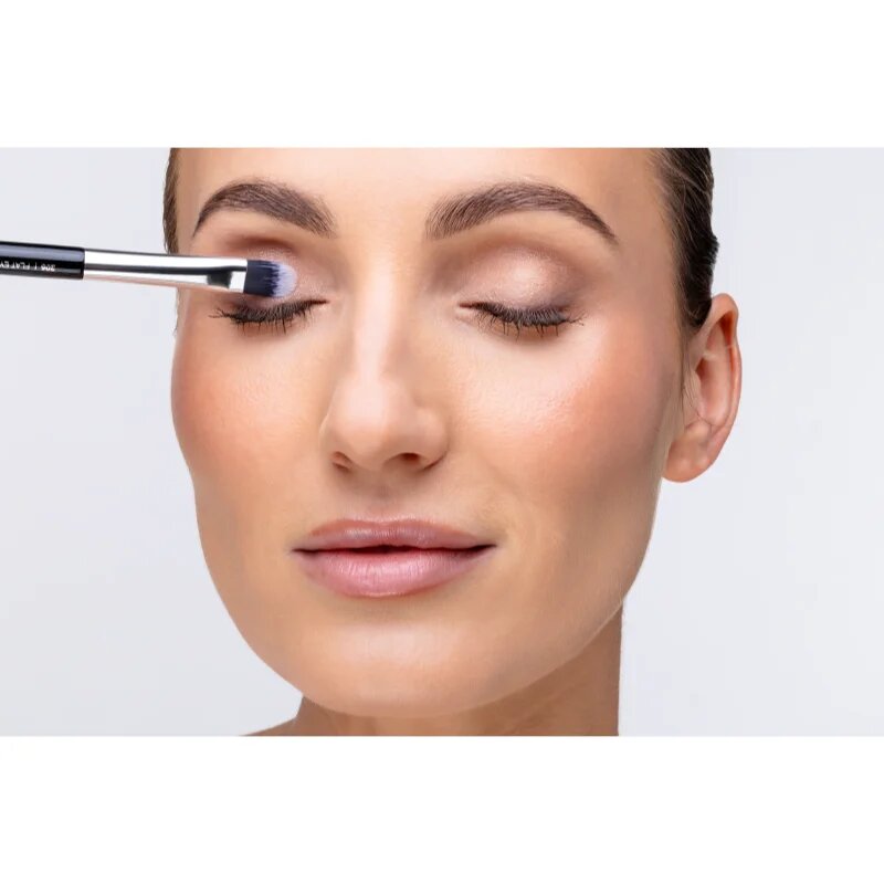 Notino Makeup Brushes Professional Flat Eyeshadow Shader Make-Up Brush 206 ecset az alap szemhéjfestékekre 1 db