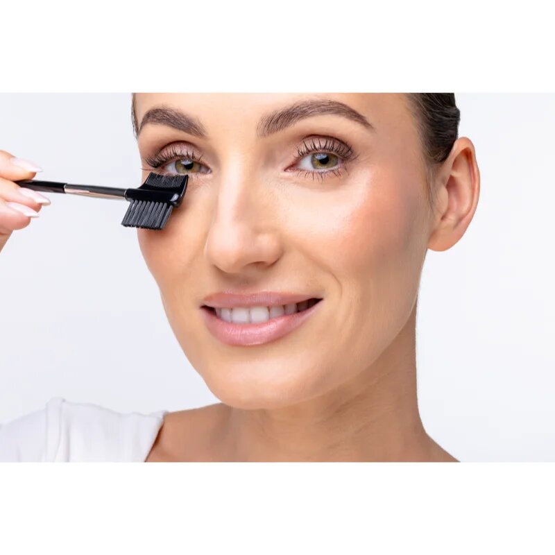 Notino Makeup Brushes Professional Lash And Brow Comb Make-Up Brush 271 szempilla és szemöldök ecset 1 db